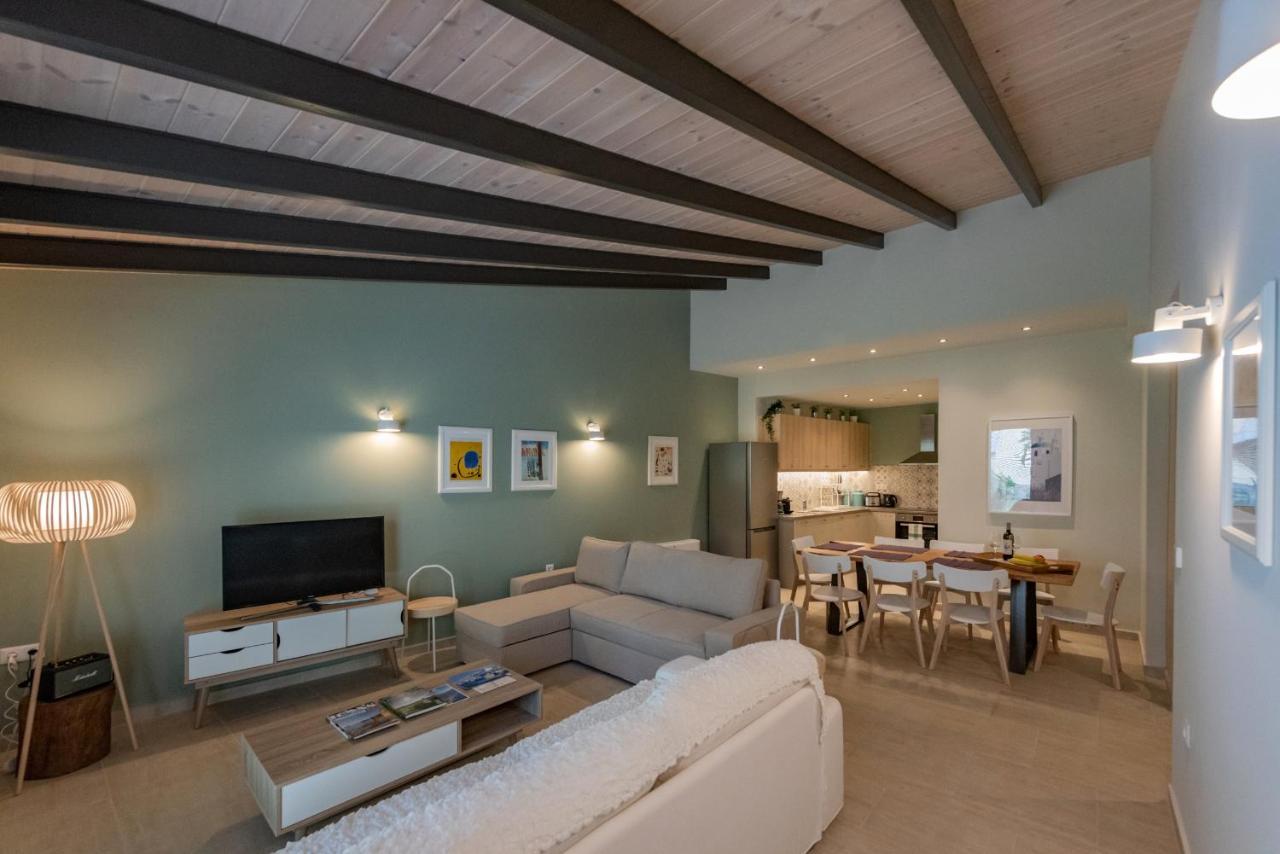 Linas Home - Kalamata Mediterranean Villas Exteriér fotografie