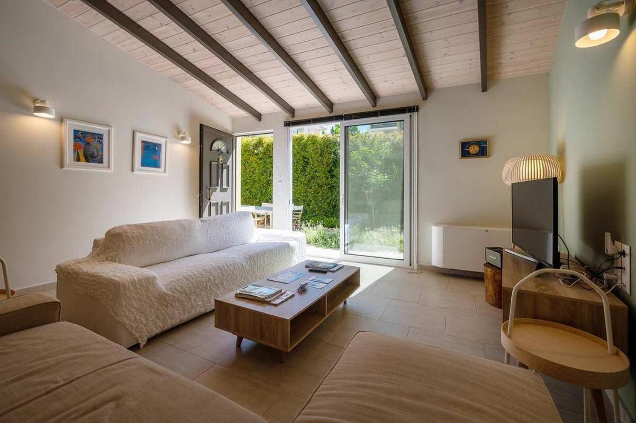 Linas Home - Kalamata Mediterranean Villas Exteriér fotografie